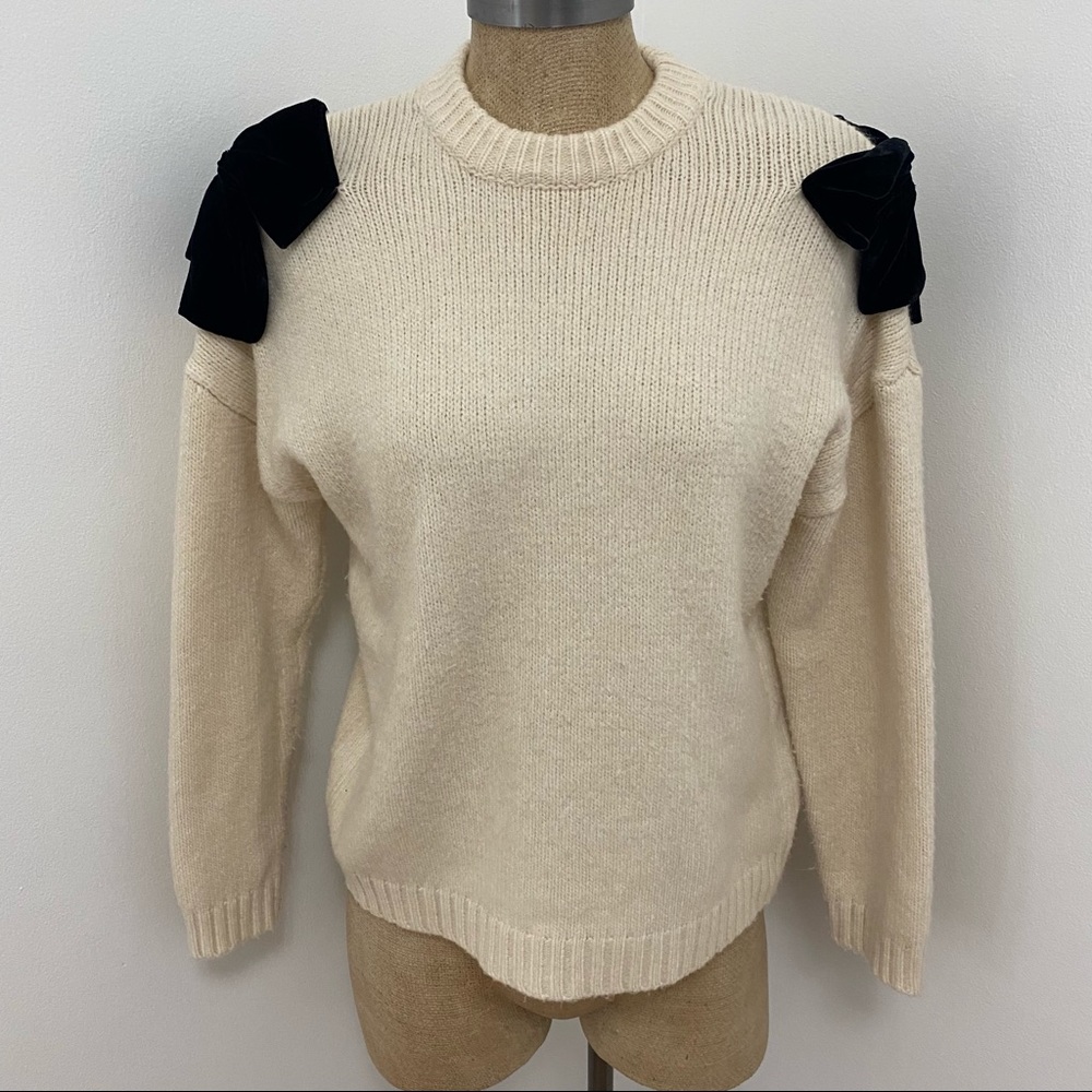 Zara Girl Chunky Sweater With Black Velvet Bows